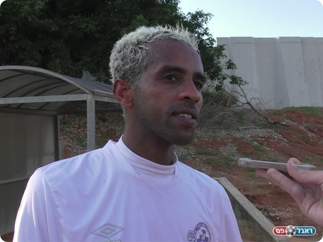 איש המשחק. יחיאל צגאי (שקד מורג)